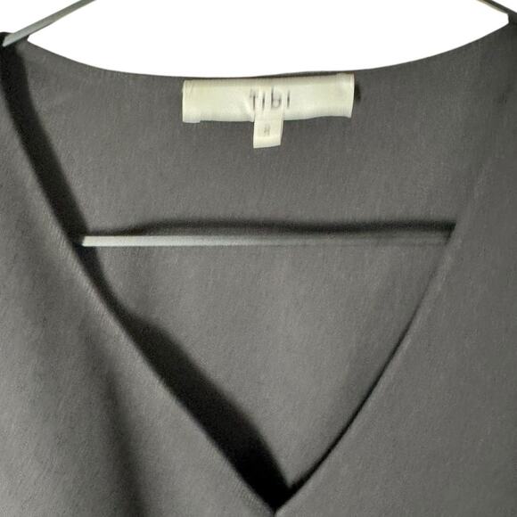 Tibi Structured Crepe V‎ Neck Ruffle Top Black Small Basic Staple Minimal Luxury - Picture 6 of 11